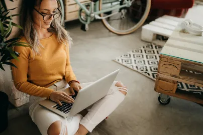 How To Work From Home And Earn A Best Laptop In 1 Month