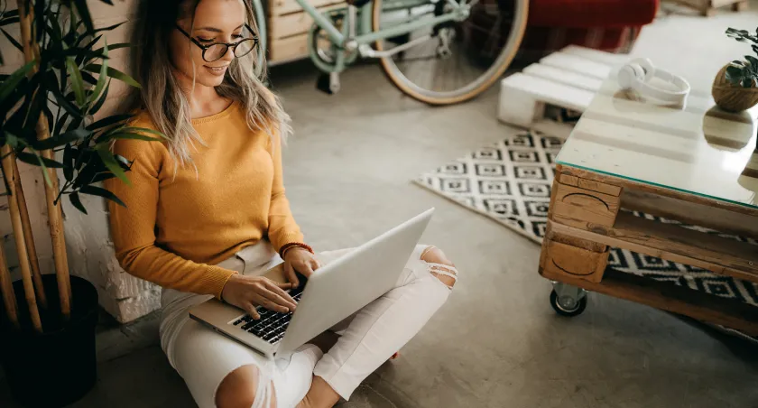 How To Work From Home And Earn A Best Laptop In 1 Month